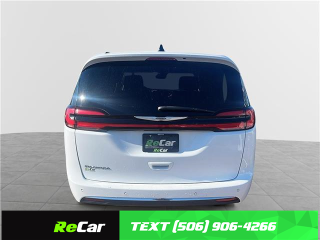 2023 Chrysler Pacifica Touring-L