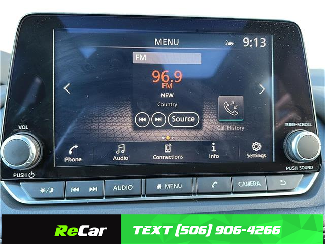 2025 Nissan Rogue SV Moonroof