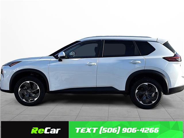 2025 Nissan Rogue SV Moonroof