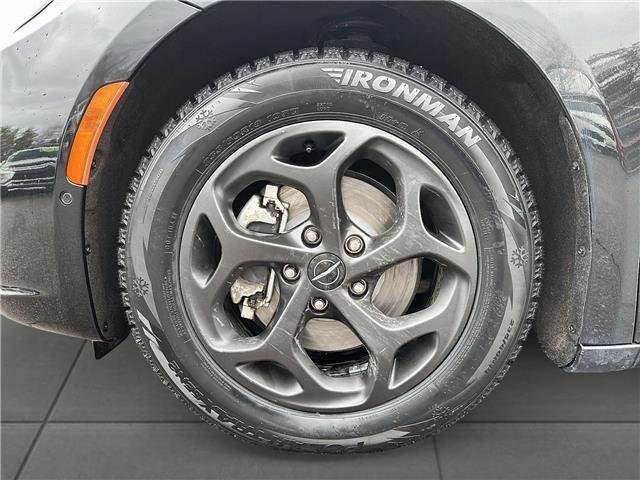 2022 Chrysler Pacifica Hybrid Limited