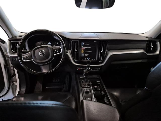 2020 Volvo XC60 T6 Momentum