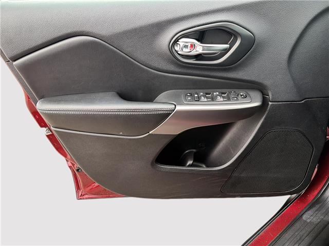 2022 Jeep Cherokee Sport