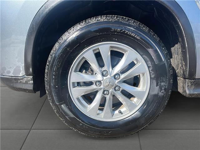 2024 Mitsubishi RVR SE