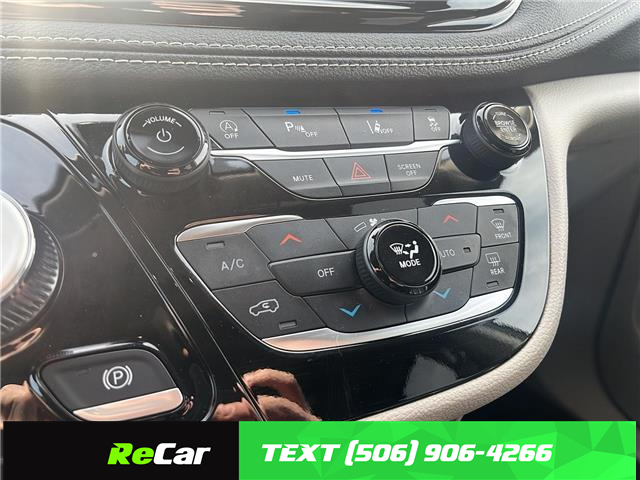 2023 Chrysler Pacifica Touring-L