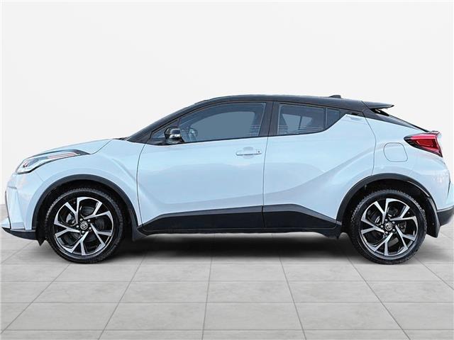 2022 Toyota C-HR XLE Premium