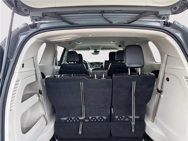 2023 Chrysler Pacifica Touring-L