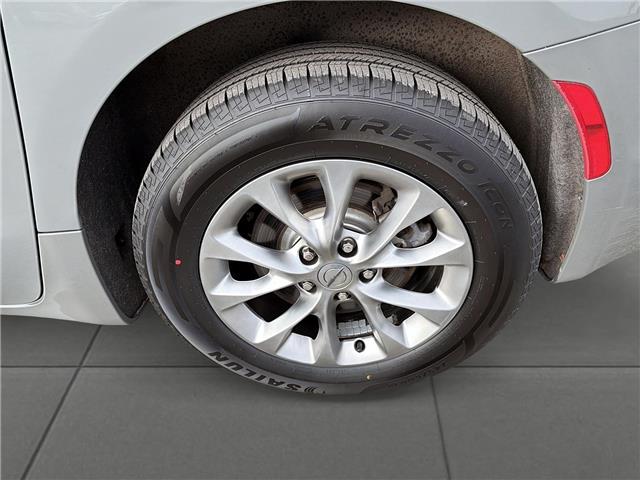 2023 Chrysler Pacifica Touring-L