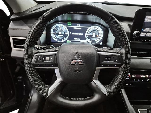 2023 Mitsubishi Outlander Plug-In Hybrid ES