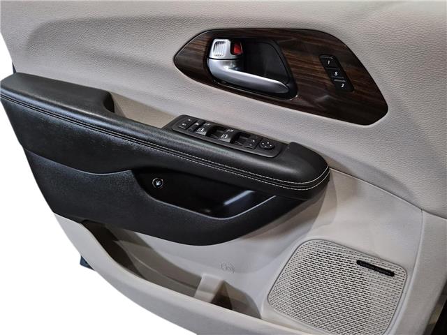 2022 Chrysler Pacifica Hybrid Limited