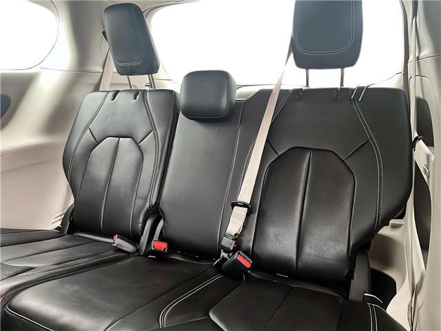 2023 Chrysler Pacifica Touring-L