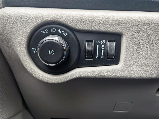 2023 Chrysler Pacifica Touring-L