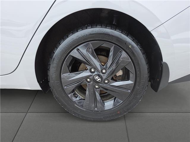 2022 Hyundai Elantra Preferred w/Sun & Tech Pkg