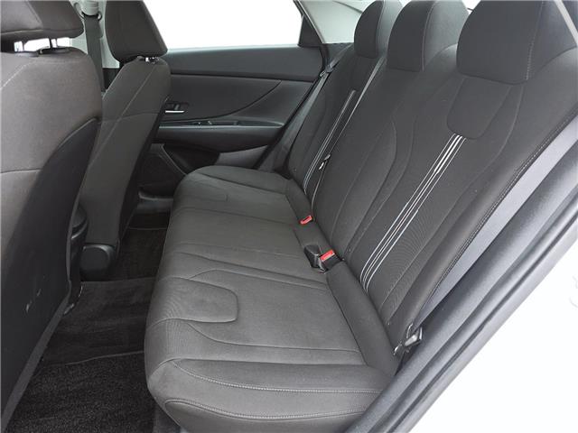 2022 Hyundai Elantra Preferred w/Sun & Tech Pkg