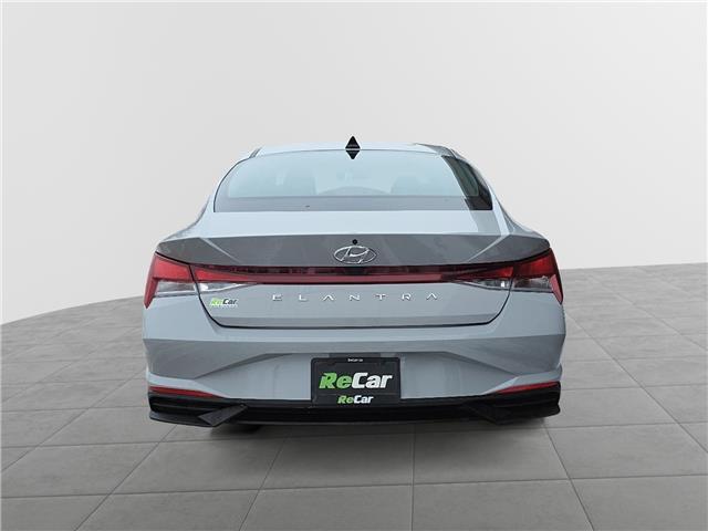 2022 Hyundai Elantra Preferred w/Sun & Tech Pkg