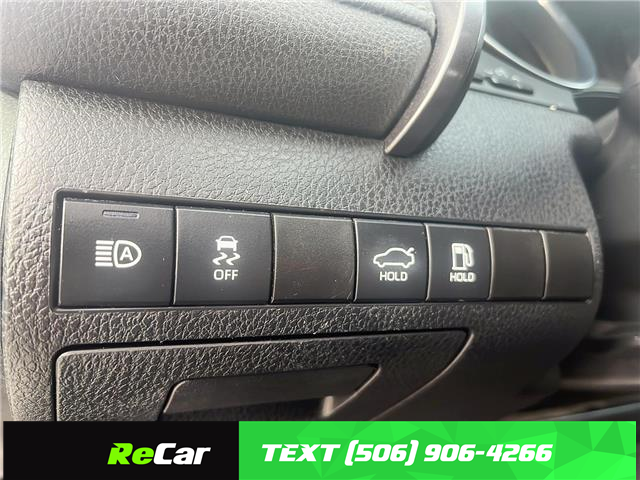 2020 Toyota Camry Hybrid SE