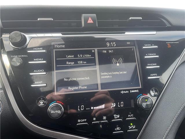 2020 Toyota Camry Hybrid SE