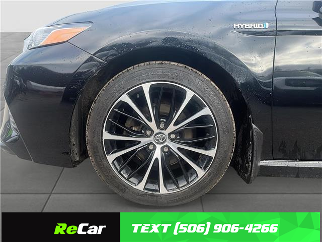 2020 Toyota Camry Hybrid SE