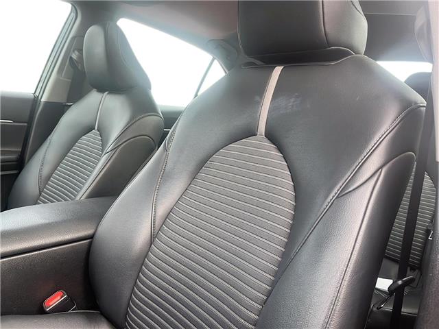 2020 Toyota Camry Hybrid SE