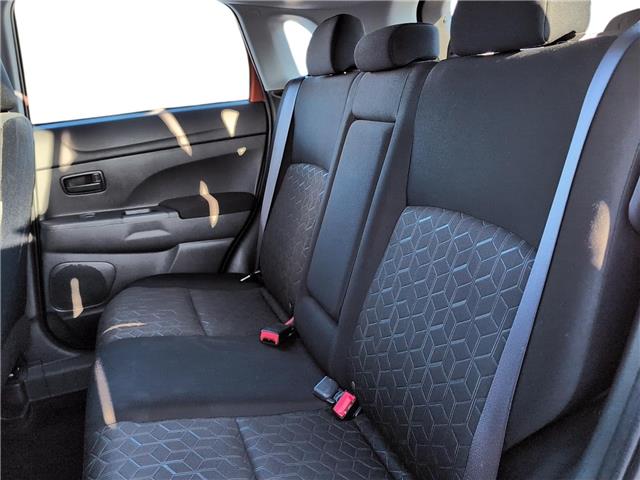 2024 Mitsubishi RVR ES