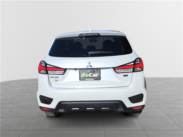 2023 Mitsubishi RVR SE