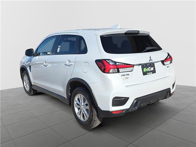 2023 Mitsubishi RVR SE