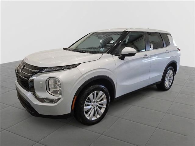 2025 Mitsubishi Outlander ES