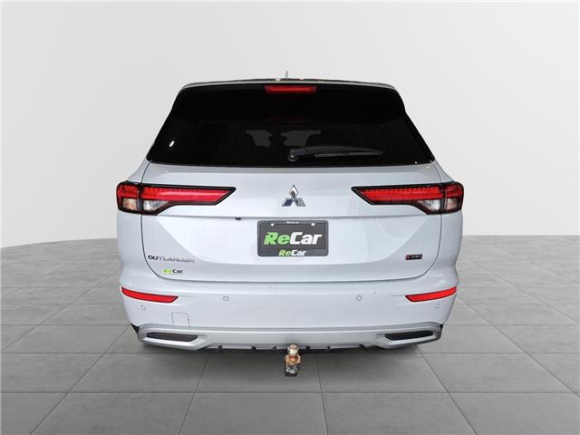 2023 Mitsubishi Outlander SE