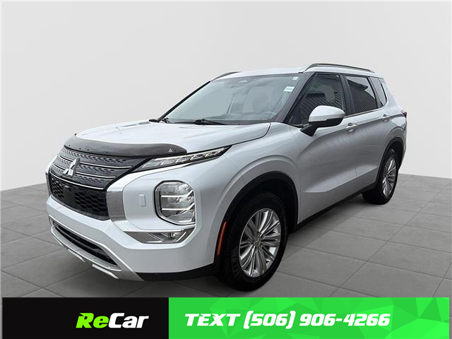2023 Mitsubishi Outlander SE