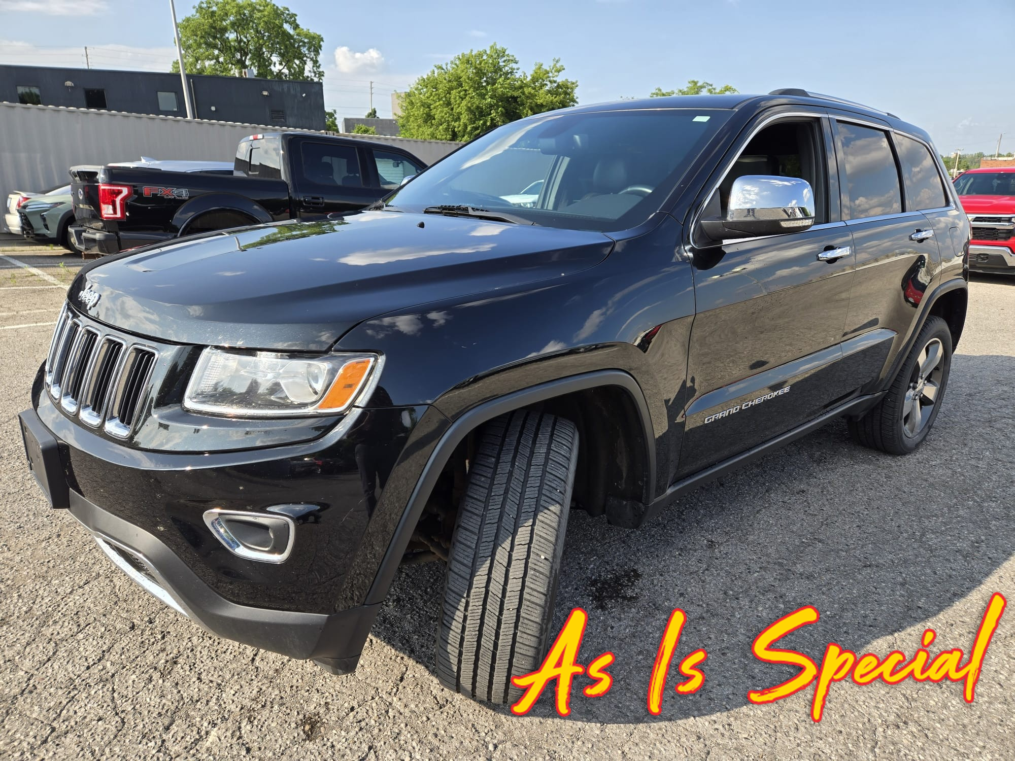 used 2015 Jeep Grand Cherokee car, priced at $13,998
