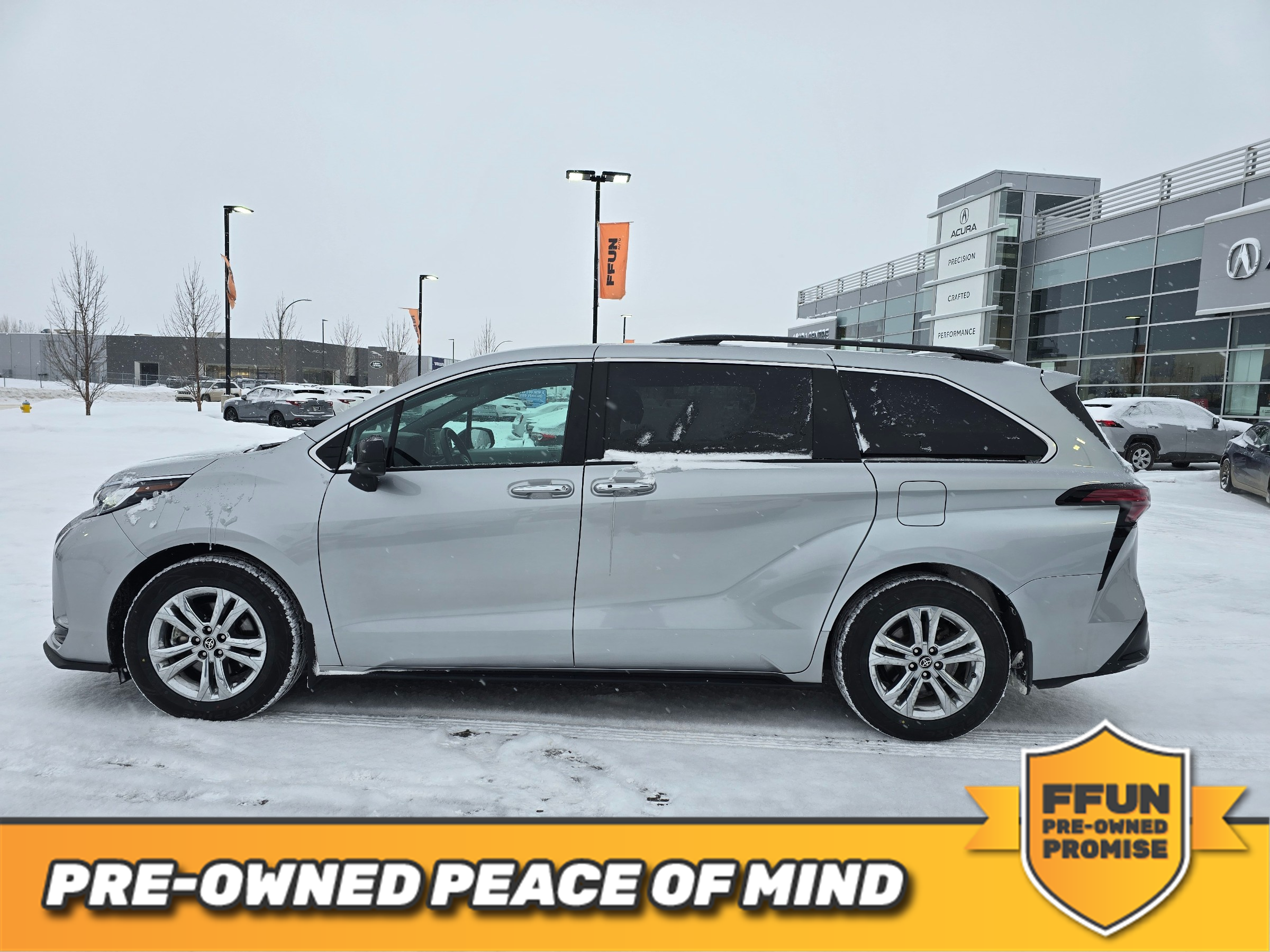 used 2022 Toyota Sienna car, priced at $58,900