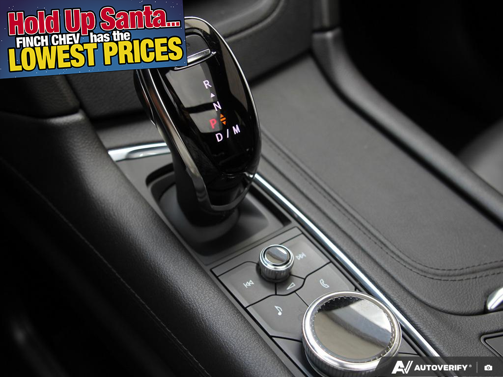 used 2022 Cadillac XT6 car