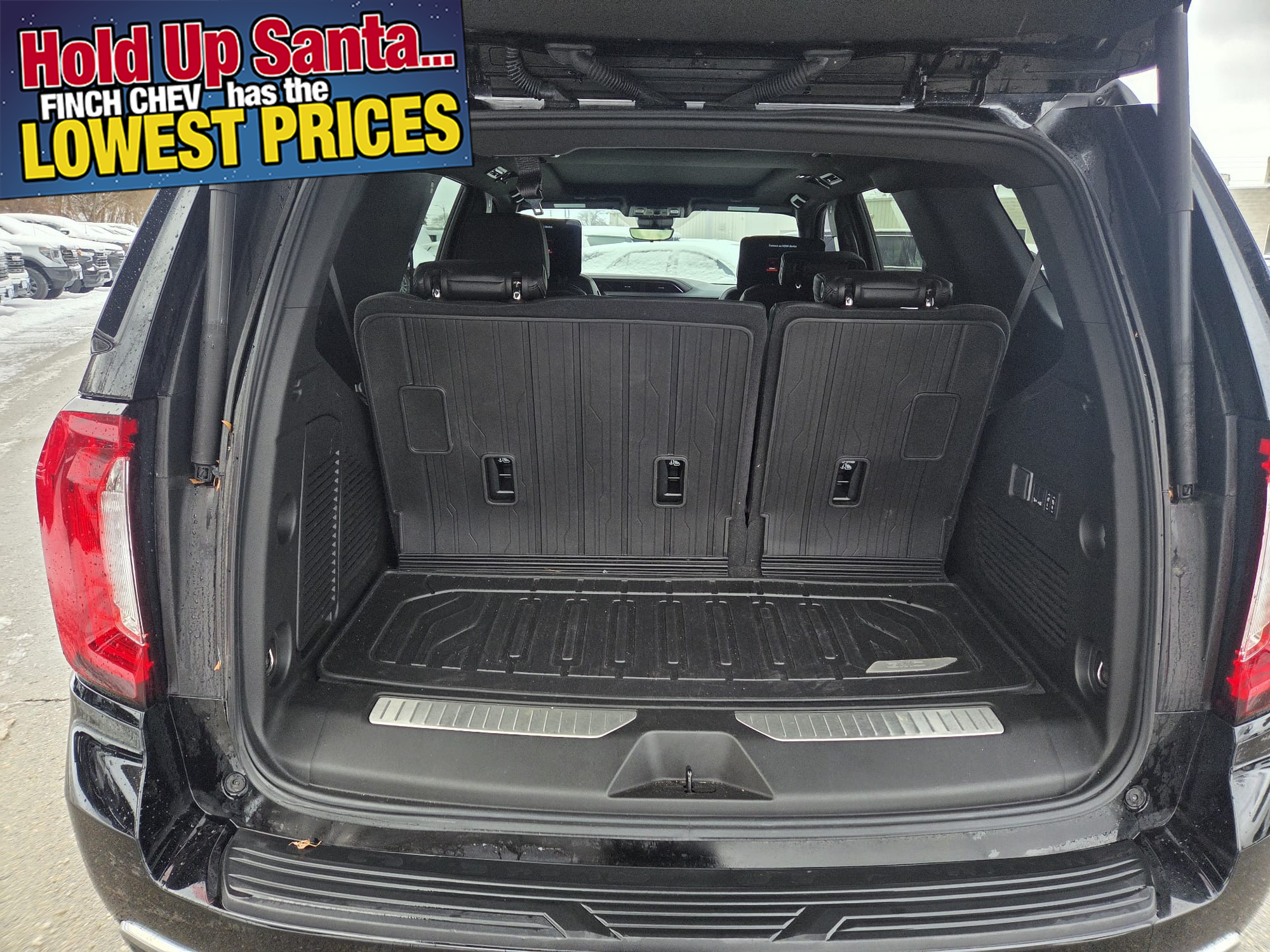 used 2024 GMC Yukon car, priced at $99,995